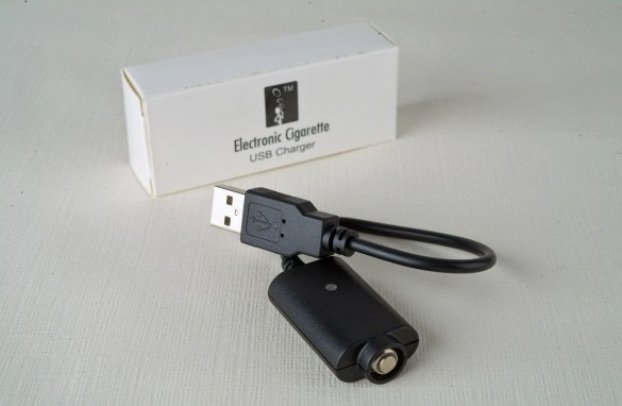 Incarcator USB pentru tigara electronica